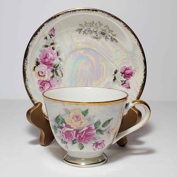 Opalescent Teacup and Saucer Pink Roses Vintage - Picture 8 of 8
